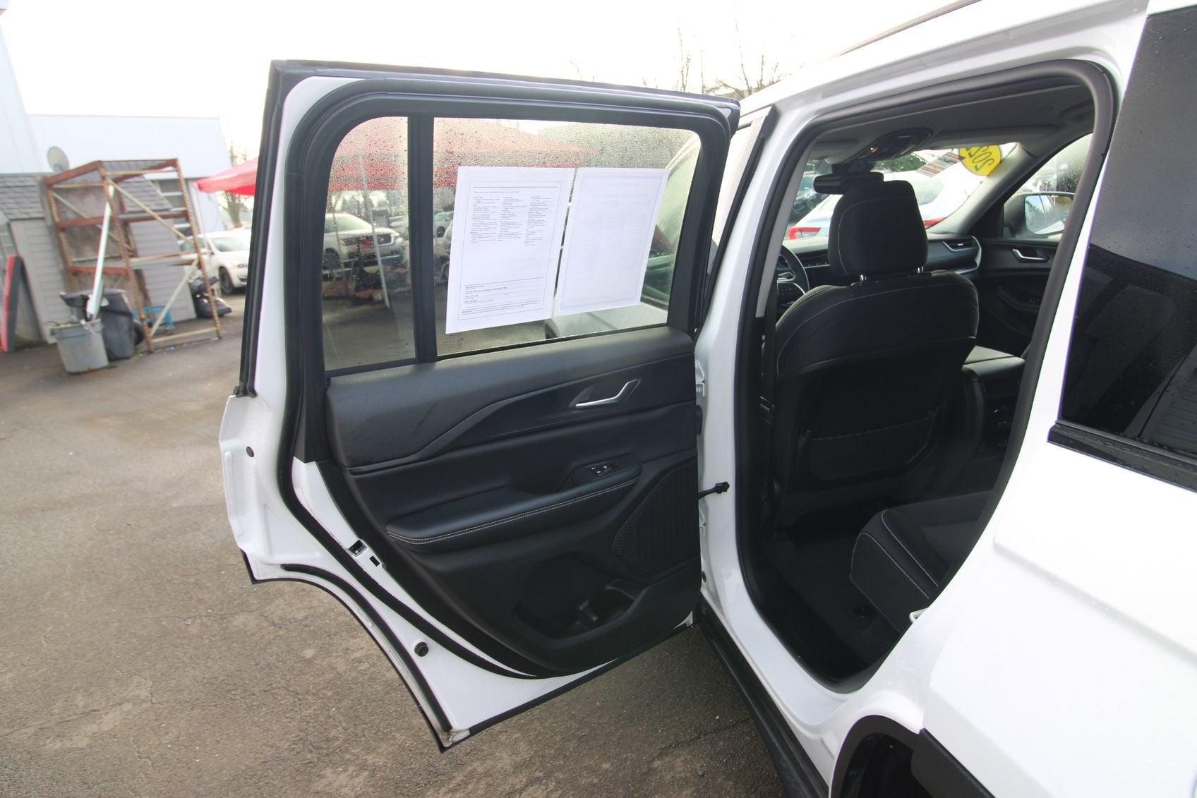 2023 Jeep Grand Cherokee Laredo