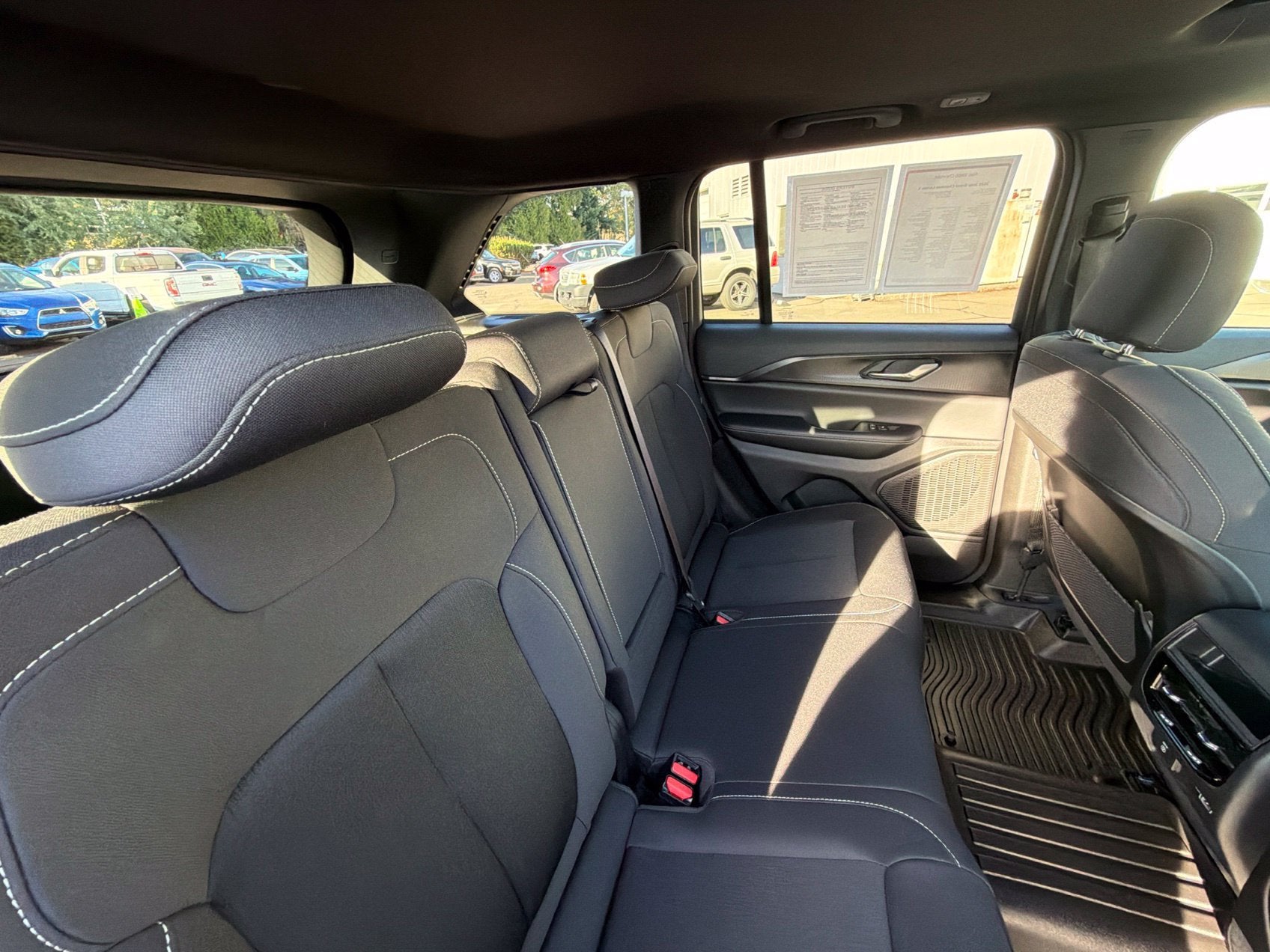2026 Jeep Grand Cherokee Laredo X 4x4