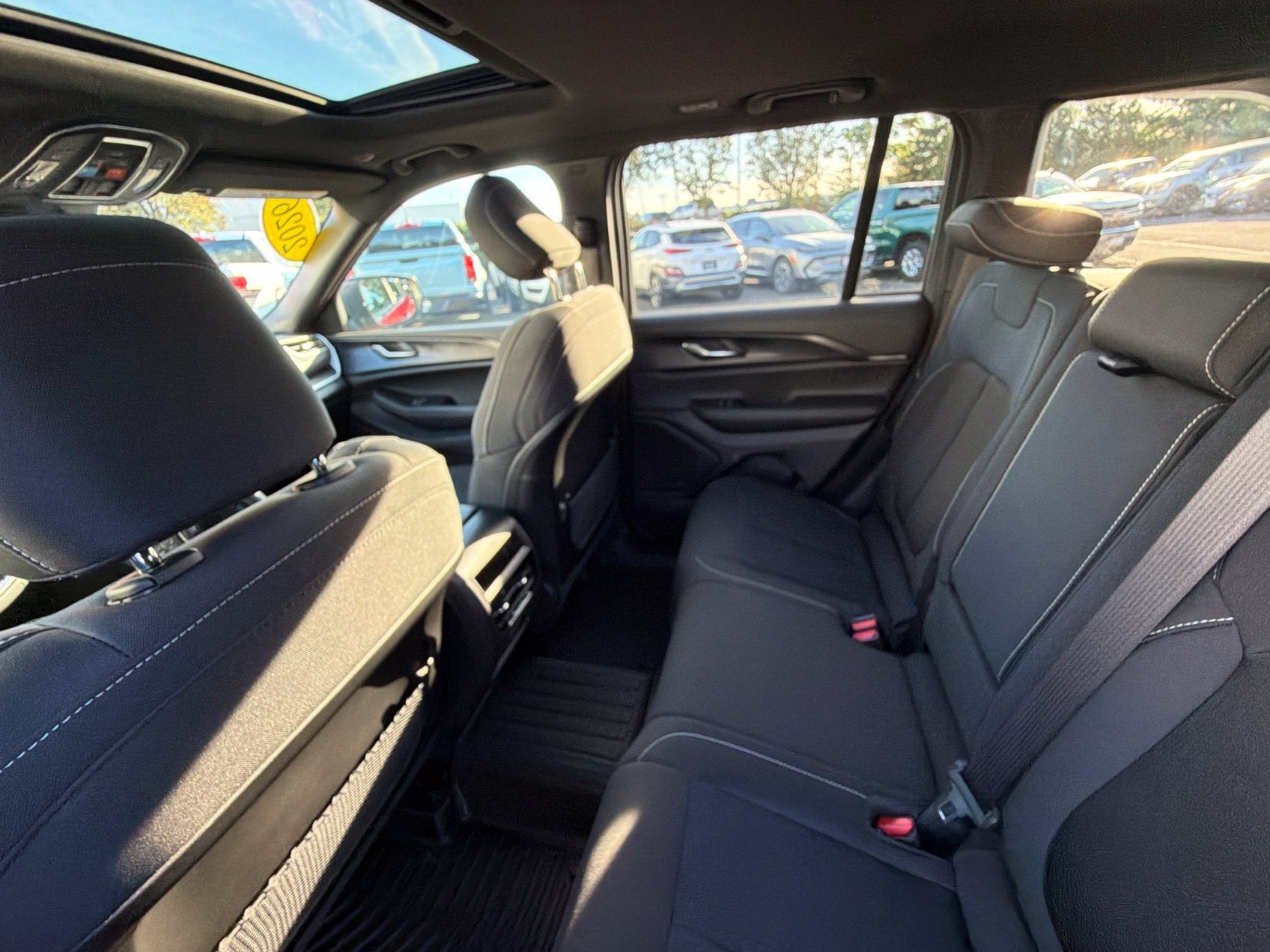 2026 Jeep Grand Cherokee Laredo X 4x4