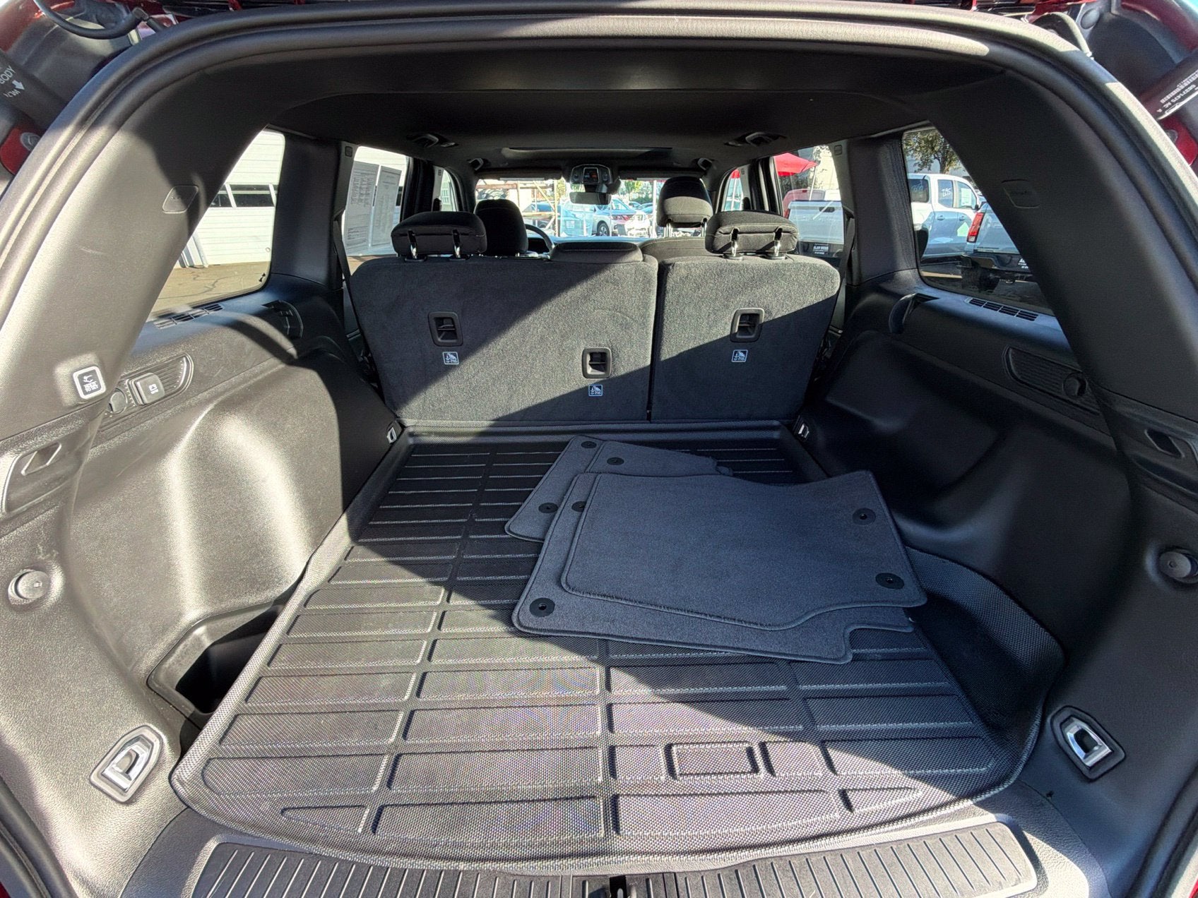 2026 Jeep Grand Cherokee Laredo X 4x4