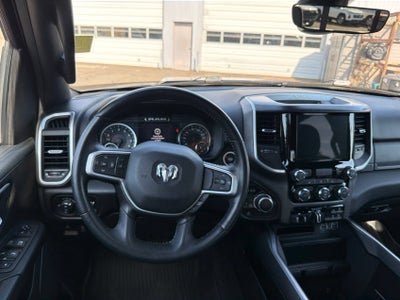2022 RAM 1500 Big Horn Crew Cab 4x4 5'7" Box