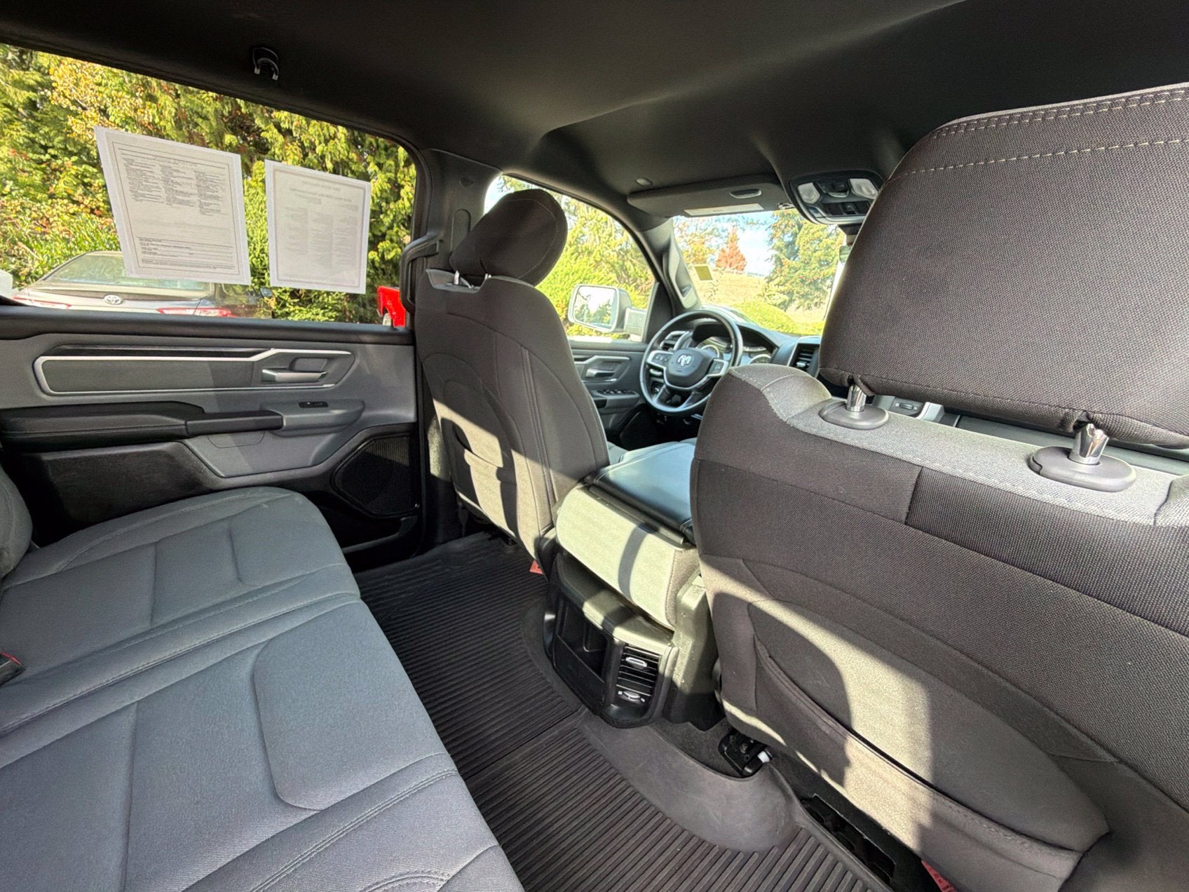 2022 RAM 1500 Big Horn Crew Cab 4x4 6'4" Box
