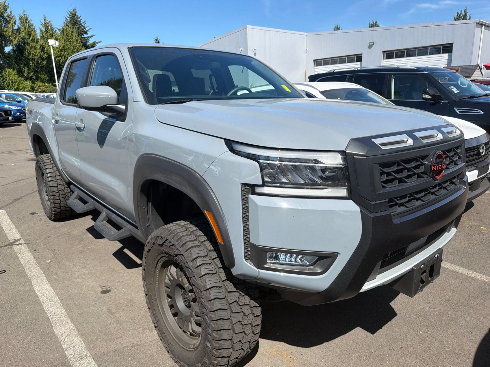 2025 Nissan Frontier Crew Cab PRO-4X 4x4