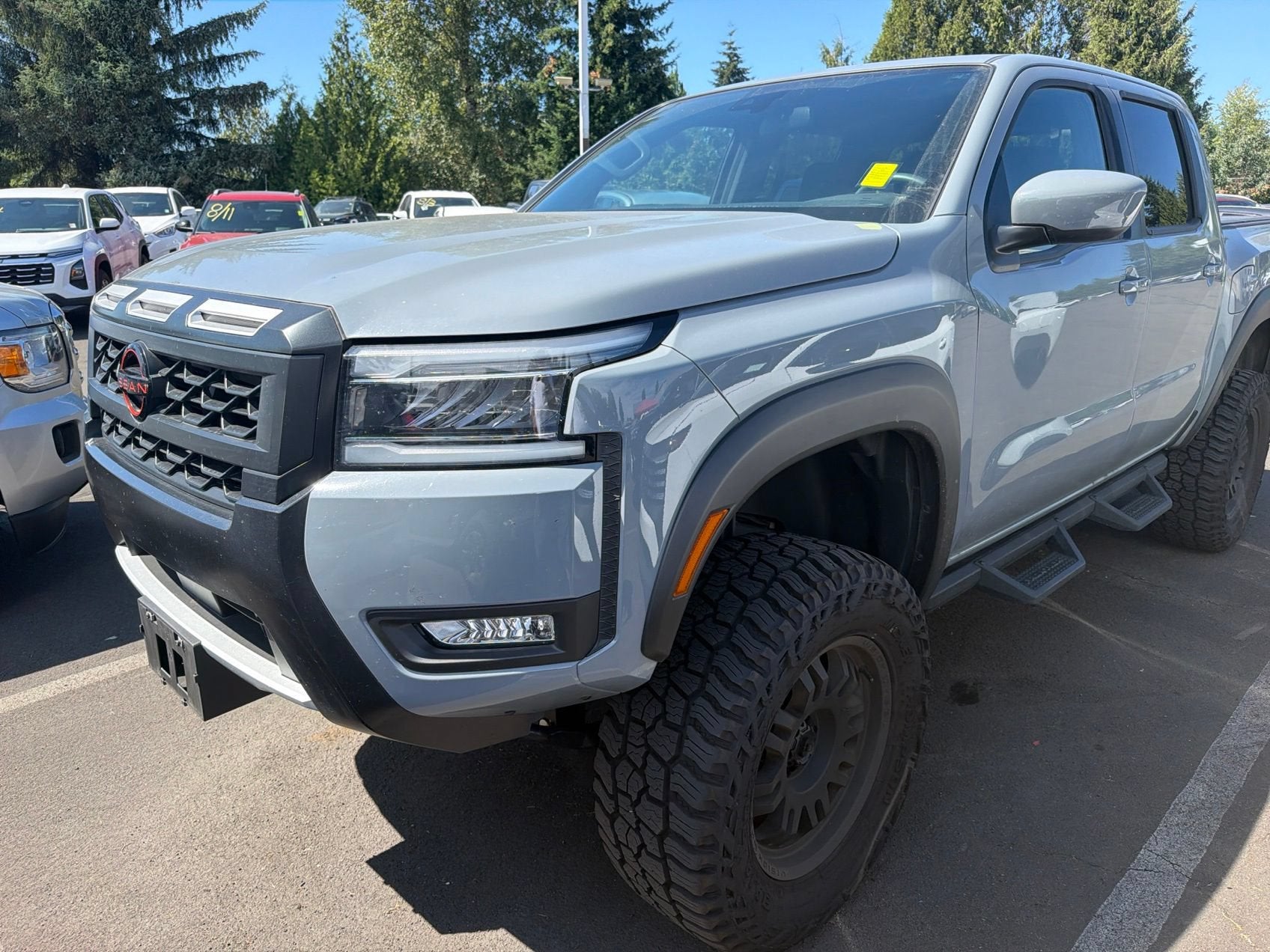 2025 Nissan Frontier Crew Cab PRO-4X 4x4