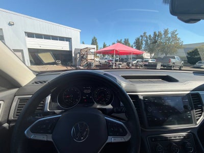 2021 Volkswagen Atlas 3.6L V6 SE w/Technology R-Line