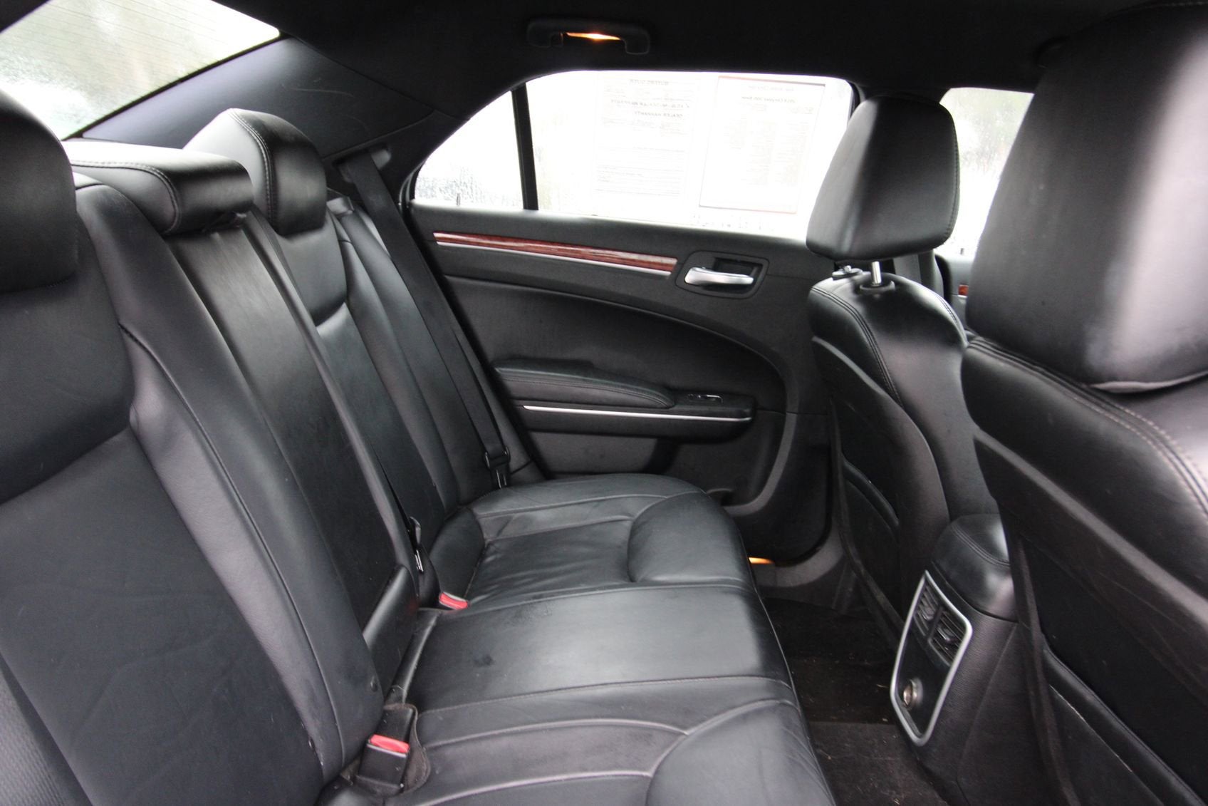 2014 Chrysler 300 BASE