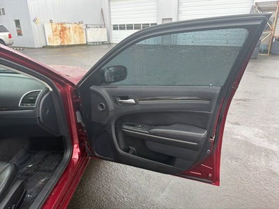 2018 Chrysler 300 Touring L