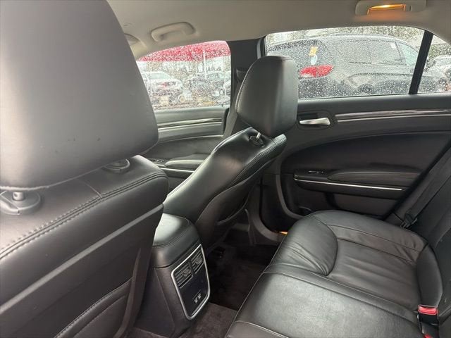 2018 Chrysler 300 Touring L