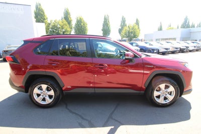 2020 Toyota RAV4 Hybrid XLE