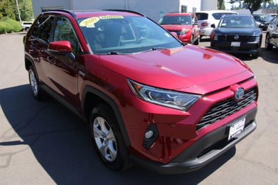 2020 Toyota RAV4 Hybrid XLE