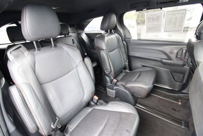 2022 Toyota Sienna XSE