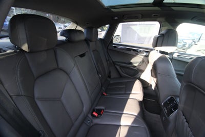 2018 Porsche Macan NA