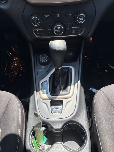 2016 Jeep Cherokee Altitude