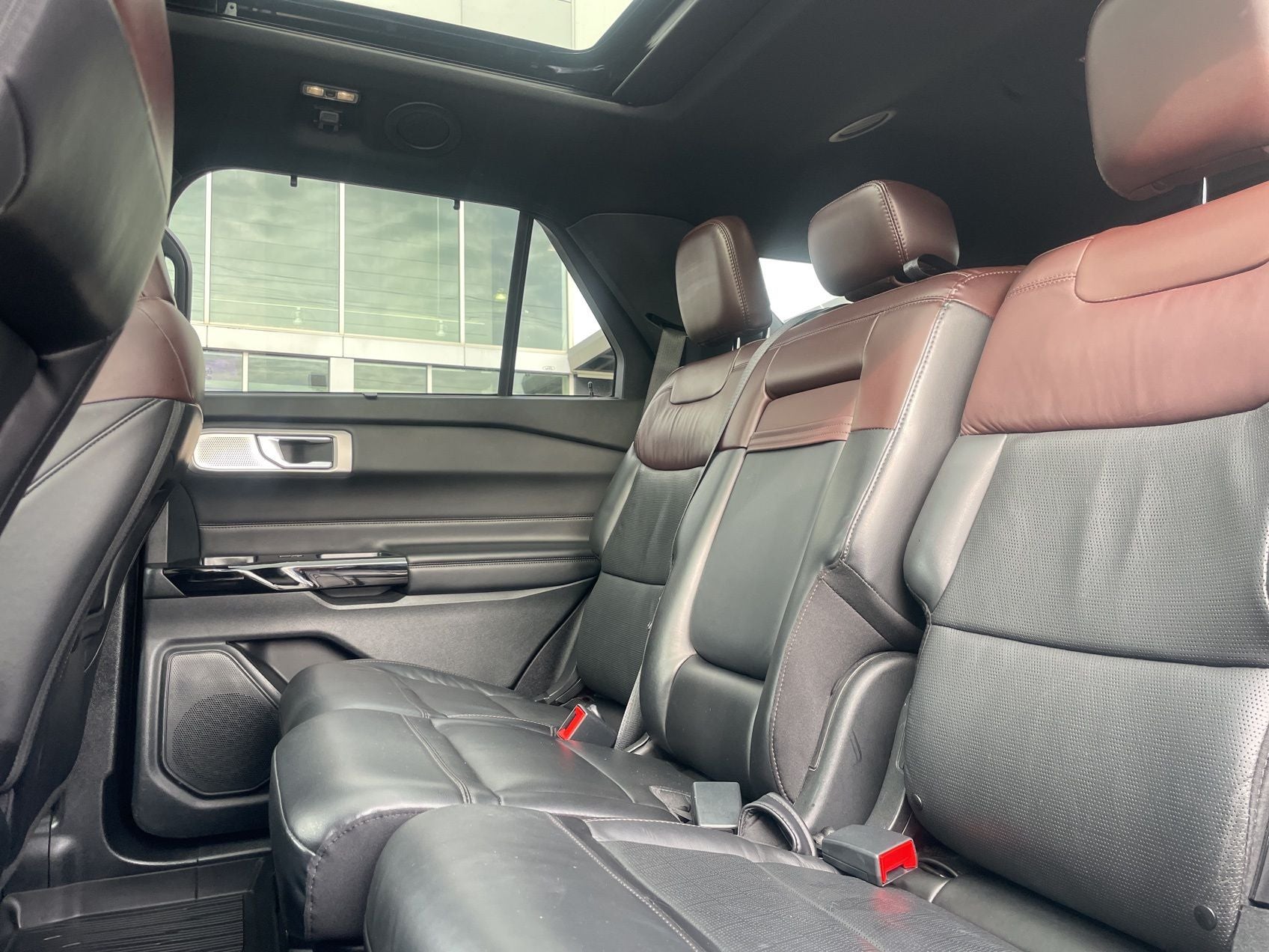 2021 Ford Explorer Platinum