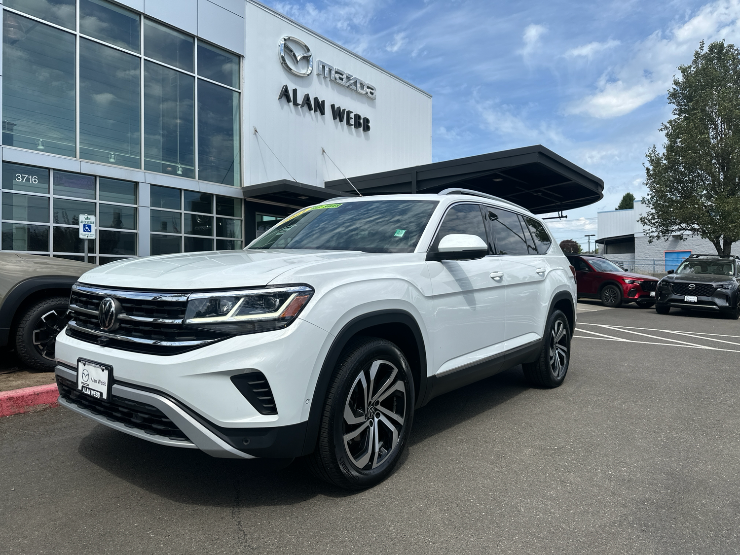 2021 Volkswagen Atlas 3.6L V6 SEL Premium Tiptronic 4MOTION's photo