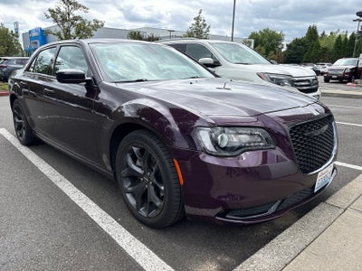 2021 Chrysler 300 Touring