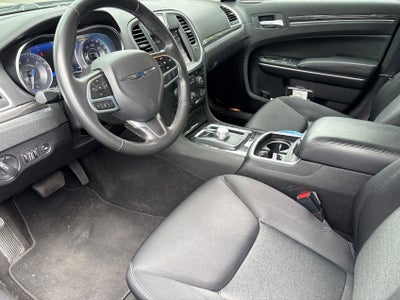 2021 Chrysler 300 Touring