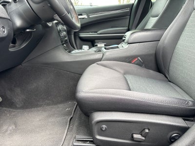 2021 Chrysler 300 Touring
