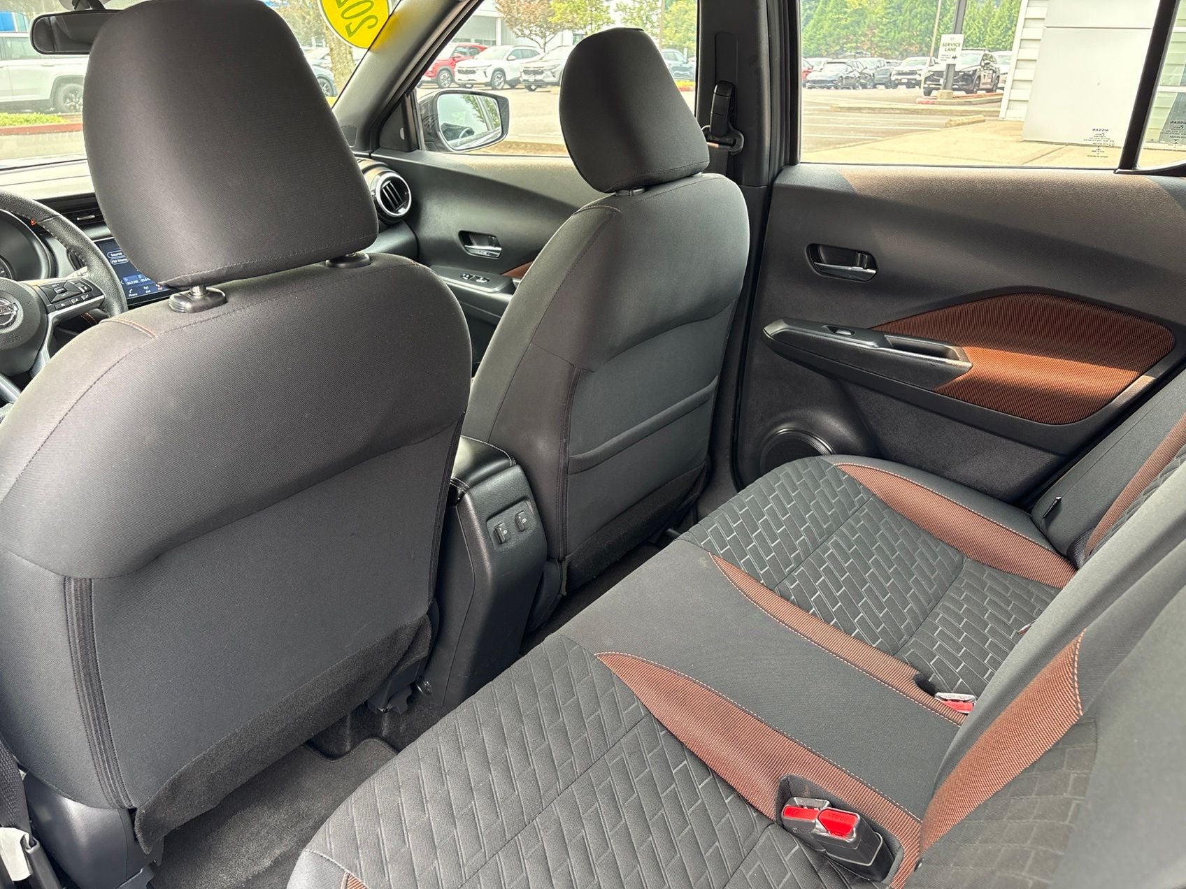 2021 Nissan Kicks SR