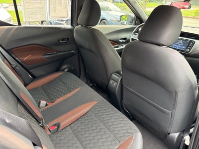 2021 Nissan Kicks SR