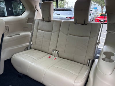 2017 Nissan Pathfinder Platinum