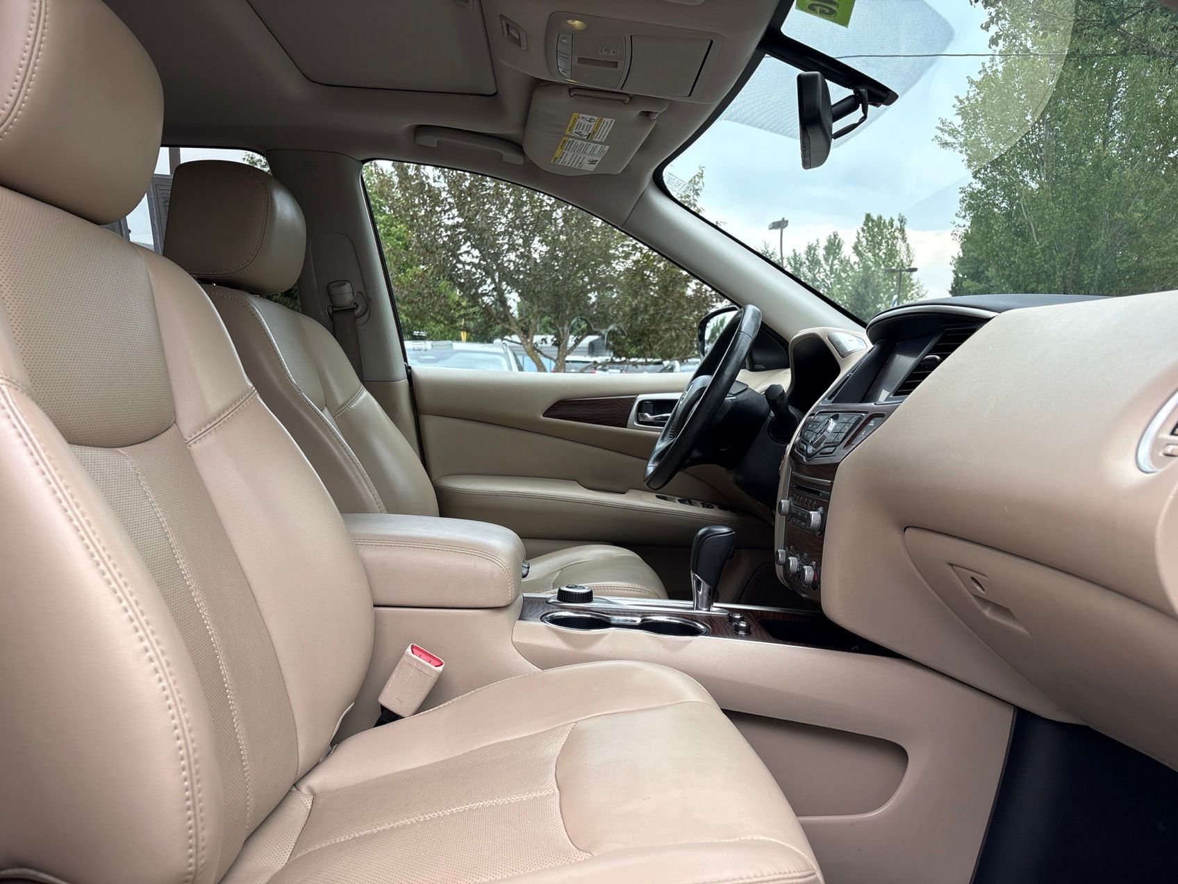 2017 Nissan Pathfinder Platinum