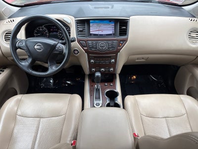 2017 Nissan Pathfinder Platinum