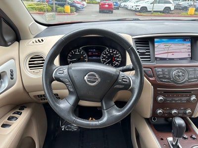 2017 Nissan Pathfinder Platinum