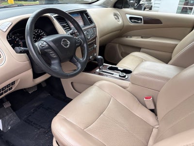 2017 Nissan Pathfinder Platinum