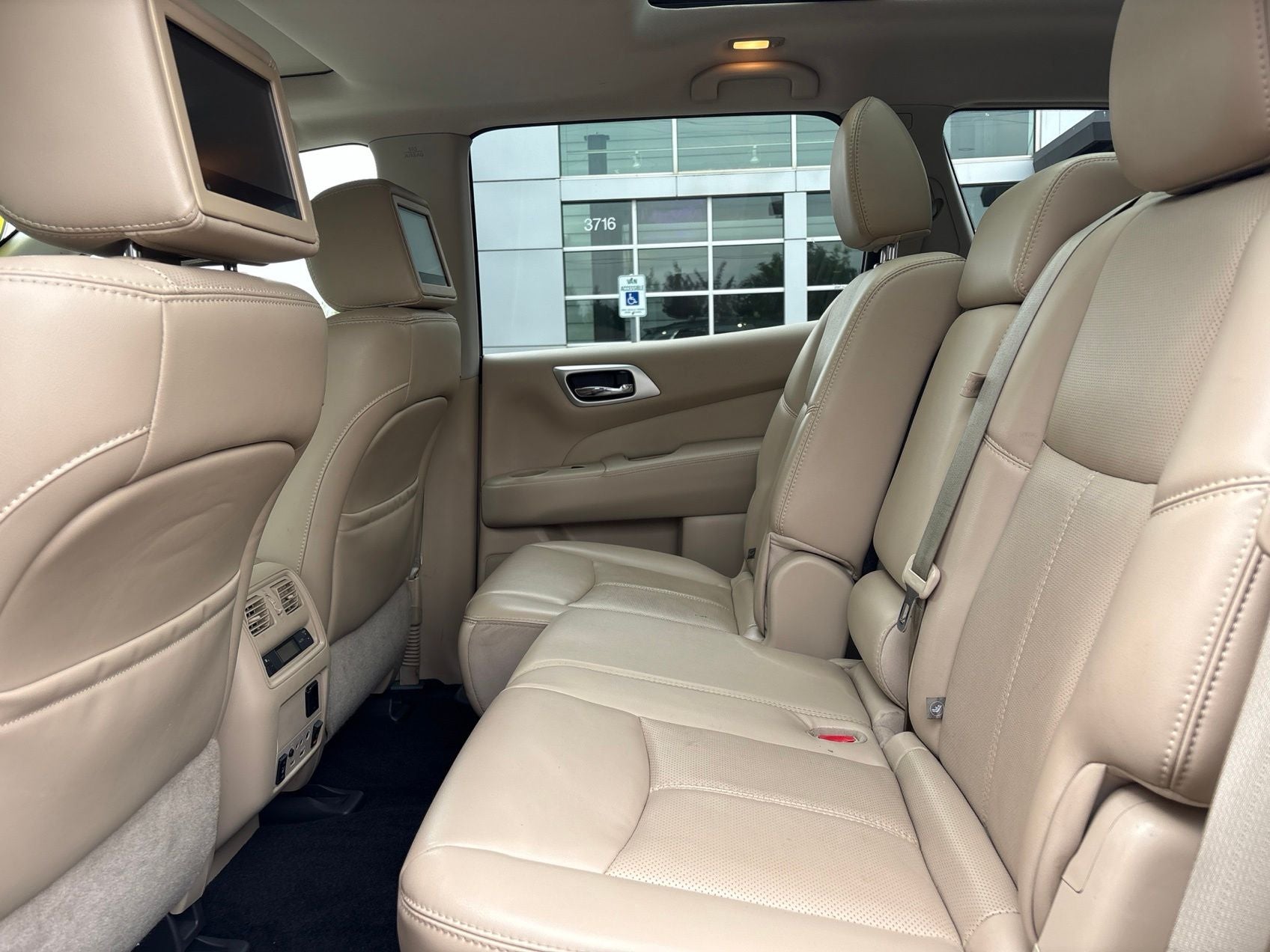 2017 Nissan Pathfinder Platinum