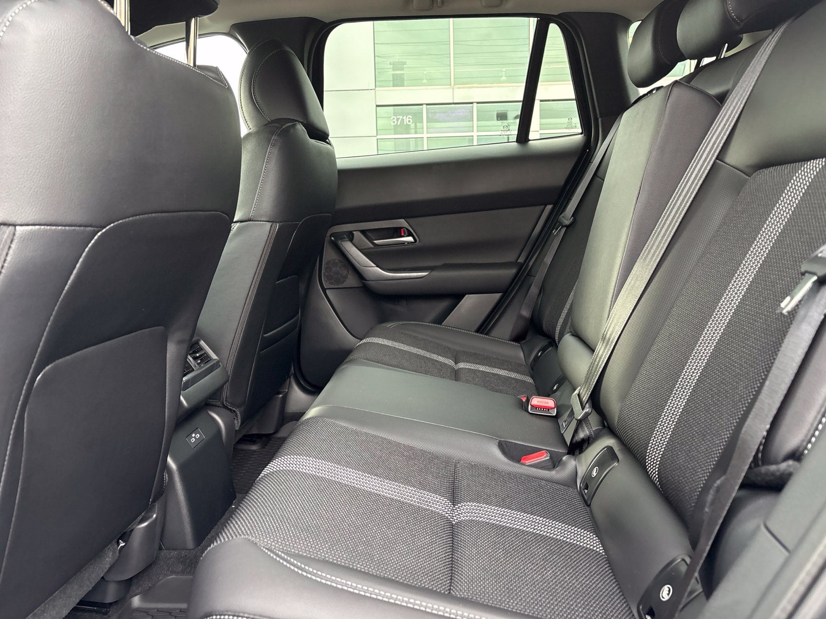 2026 Mazda Mazda CX-50 Hybrid Preferred AWD