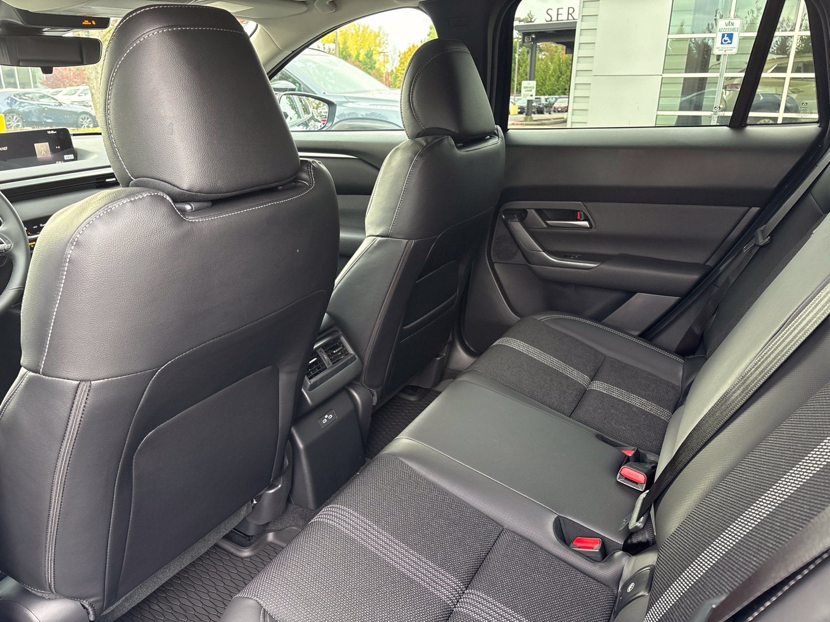2026 Mazda Mazda CX-50 Hybrid Preferred AWD