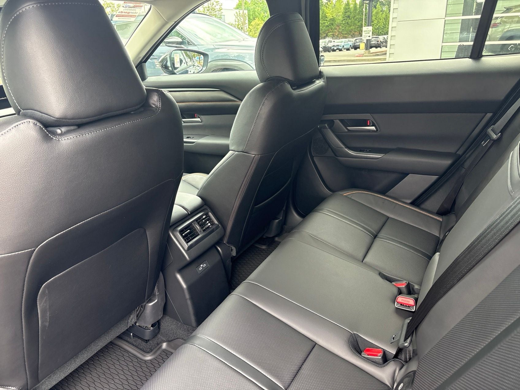 2026 Mazda Mazda CX-50 Hybrid Premium AWD