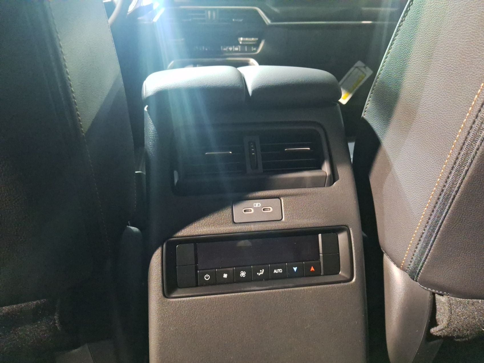 2026 Mazda Mazda CX-70 Plug-In Hybrid SC AWD