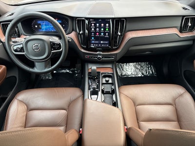 2023 Volvo XC60 B5 Plus Dark Theme