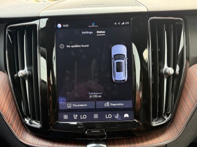 2023 Volvo XC60 B5 Plus Dark Theme
