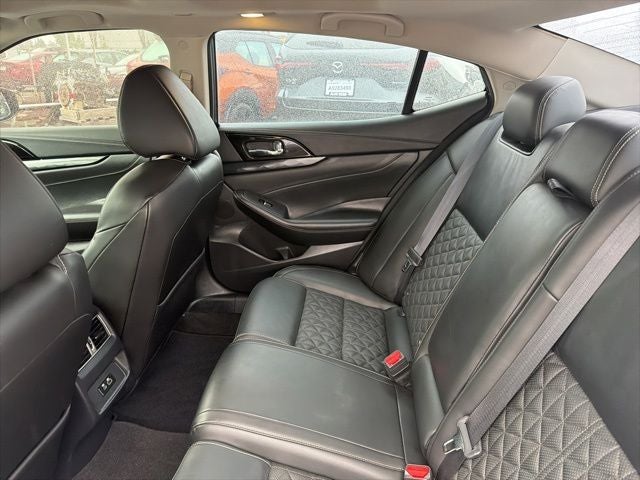 2021 Nissan Maxima Platinum