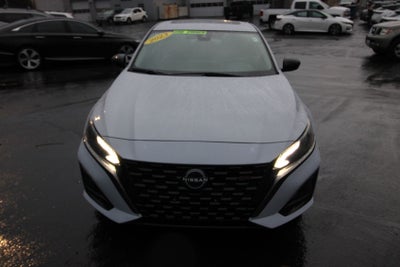 2023 Nissan Altima 2.5 SR