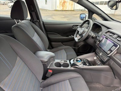 2025 Nissan Leaf SV Plus