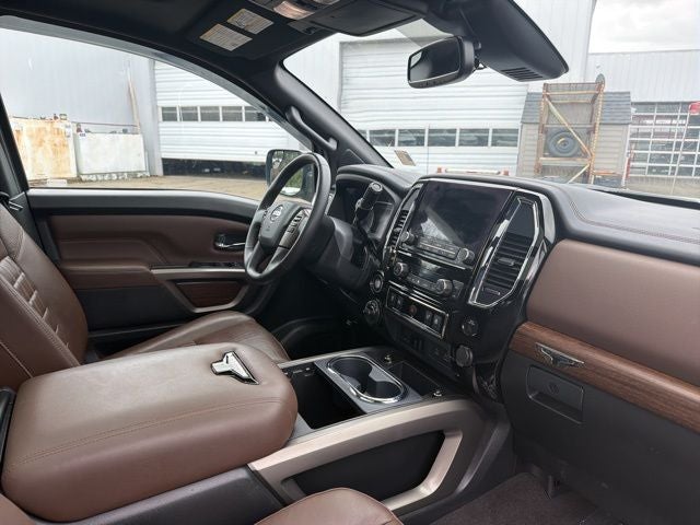 2022 Nissan Titan Platinum Reserve