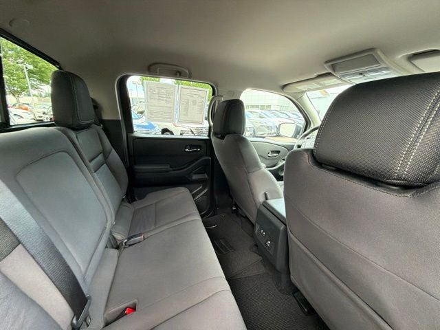 2024 Nissan Frontier SV