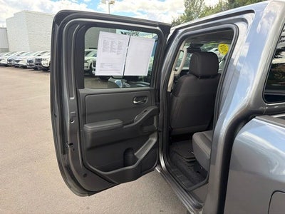2024 Nissan Frontier SV