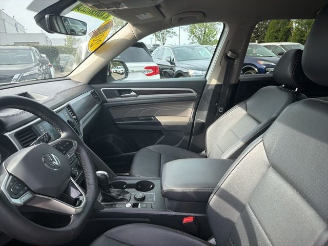 2021 Volkswagen Atlas 3.6L V6 SE w/Technology