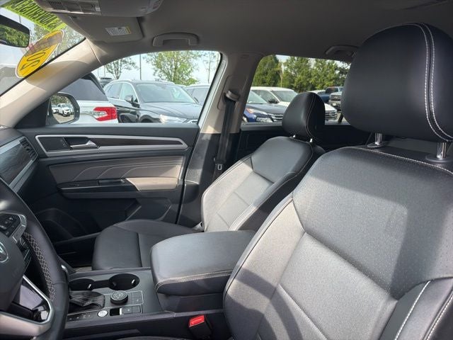 2021 Volkswagen Atlas 3.6L V6 SE w/Technology