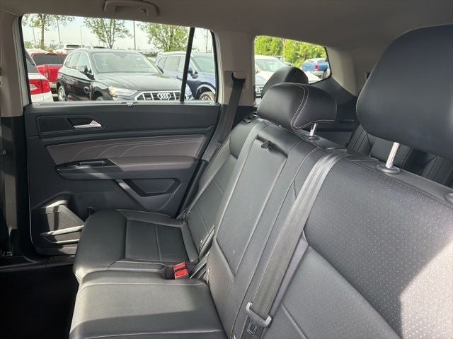 2021 Volkswagen Atlas 3.6L V6 SE w/Technology