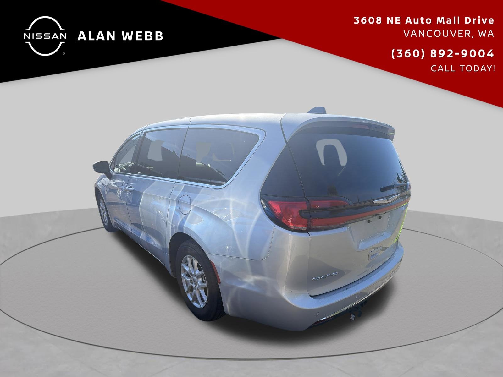 2023 Chrysler Pacifica Touring L