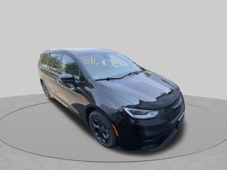 2022 Chrysler Pacifica Hybrid Touring L