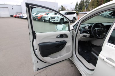 2021 Chrysler Pacifica Touring