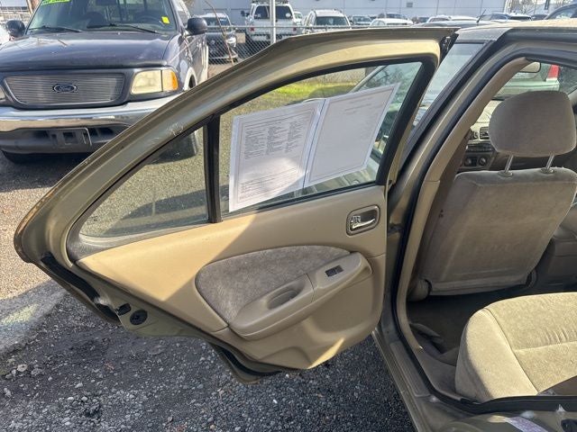 2002 Nissan Sentra GXE