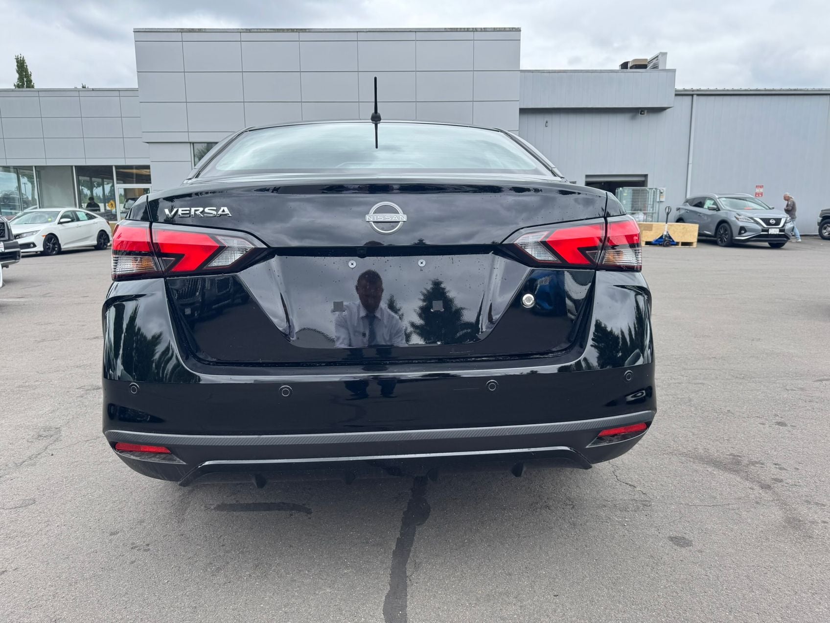 2025 Nissan Versa 1.6 S